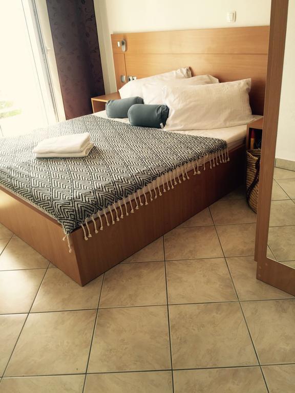 Apartmani Smiljanic Starigrad Paklenica Ngoại thất bức ảnh